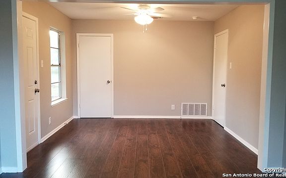 4th image of 1623 Benrus Blvd