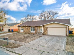 704 S 27th St, Broken Arrow, OK 74014