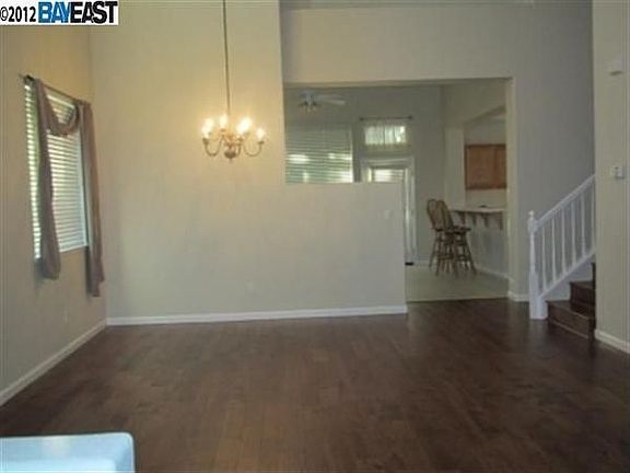 3rd image of 413 Golden Leaf Ct