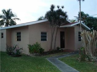 8470 Grand Canal Dr, Miami, FL 33144