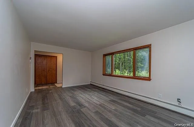 3 bed, 2.0 bath, 1352 sqft, $2,900 — Photo 3