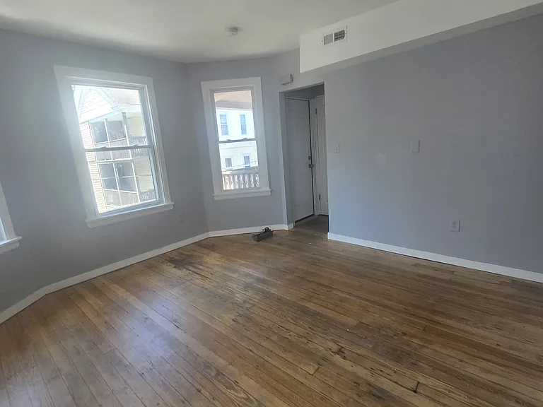 13 Poplar Pl #3 — Photo 3
