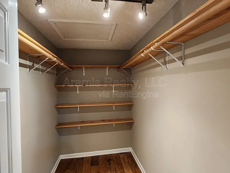 5090 Edinborough Pl — Photo 10