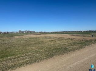 4 Rumley Ct, Mitchell, SD 57301