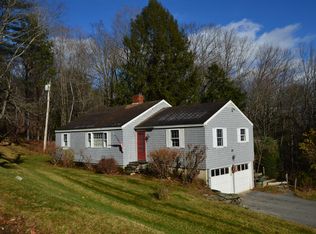 85 High St, Winthrop, ME 04364