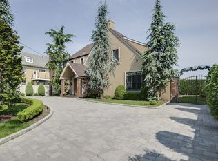 216-11 31 Rd, Bayside, NY 11360