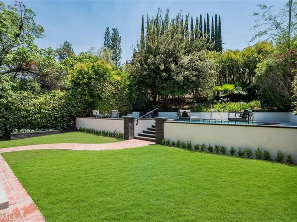 22218 San Miguel St, Woodland Hills, CA 91364