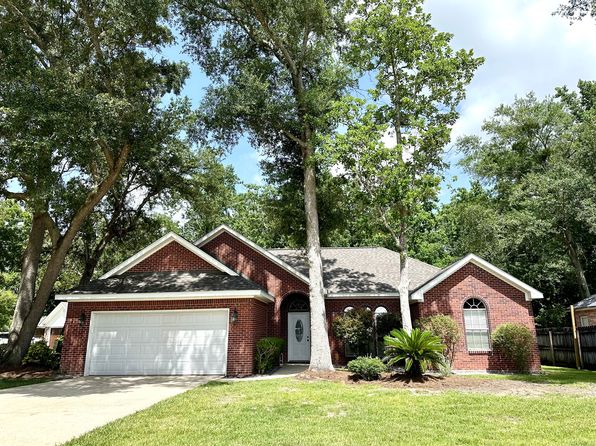 714 Hidden Oaks Dr