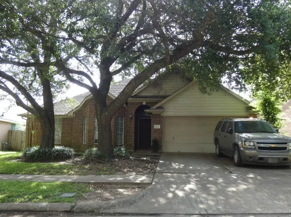 1014 Augusta Dr, Richmond, TX 77406