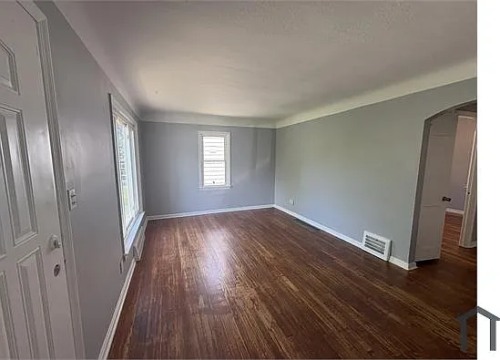 3 bed, 728 sqft, $2,150 — Photo 3