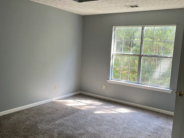 506 Rosewood Cir — Photo 15