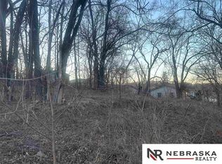 6501 N 37th St, Omaha, NE 68112