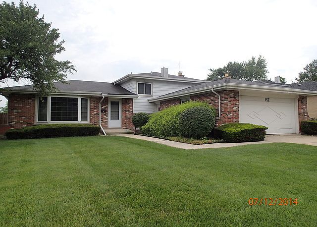 1st image of 1201 Sleepy Hollow Ln