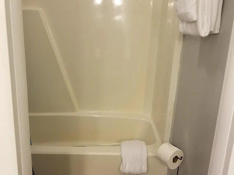 7 Lakeshore Cir #134 — Photo 16