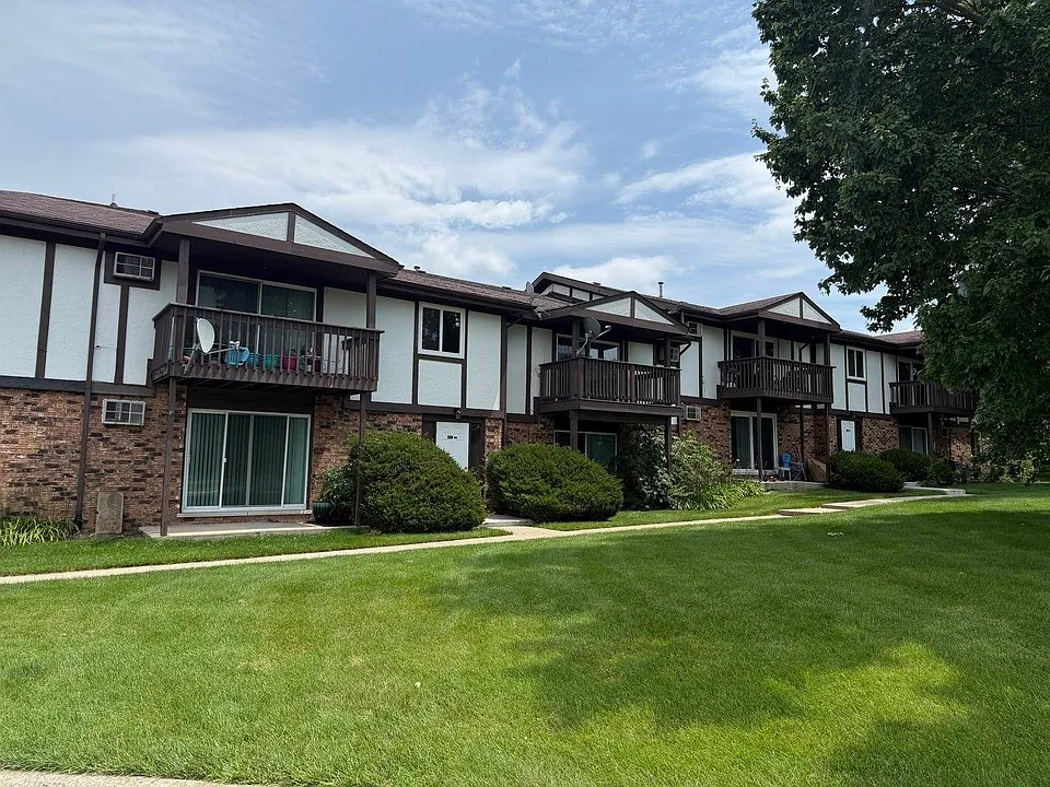 1032 Shagbark Rd #2H