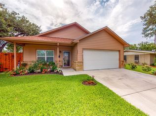 3301 Avon Dr, Victoria, TX 77901