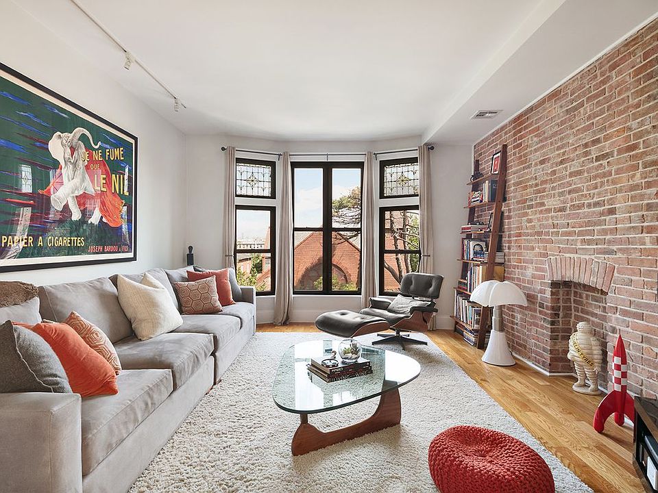 1st image of 1200 Pacific St APT 3L