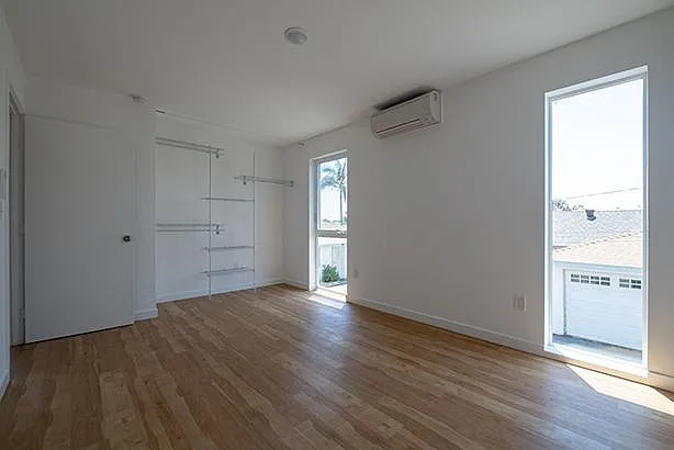 3 bed, $3,695 — Photo 3