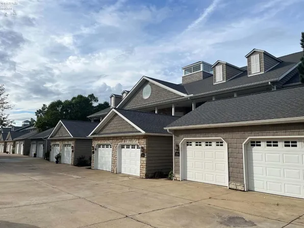 2804 Whispering Shores Dr, Vermilion, OH 44089