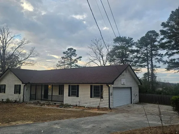 1291 S Deshon Rd, Lithonia, GA 30058