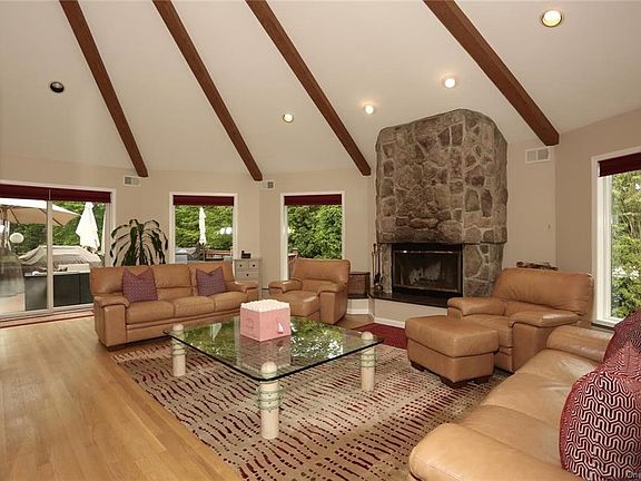 5th image of 43 Lady Godiva Way