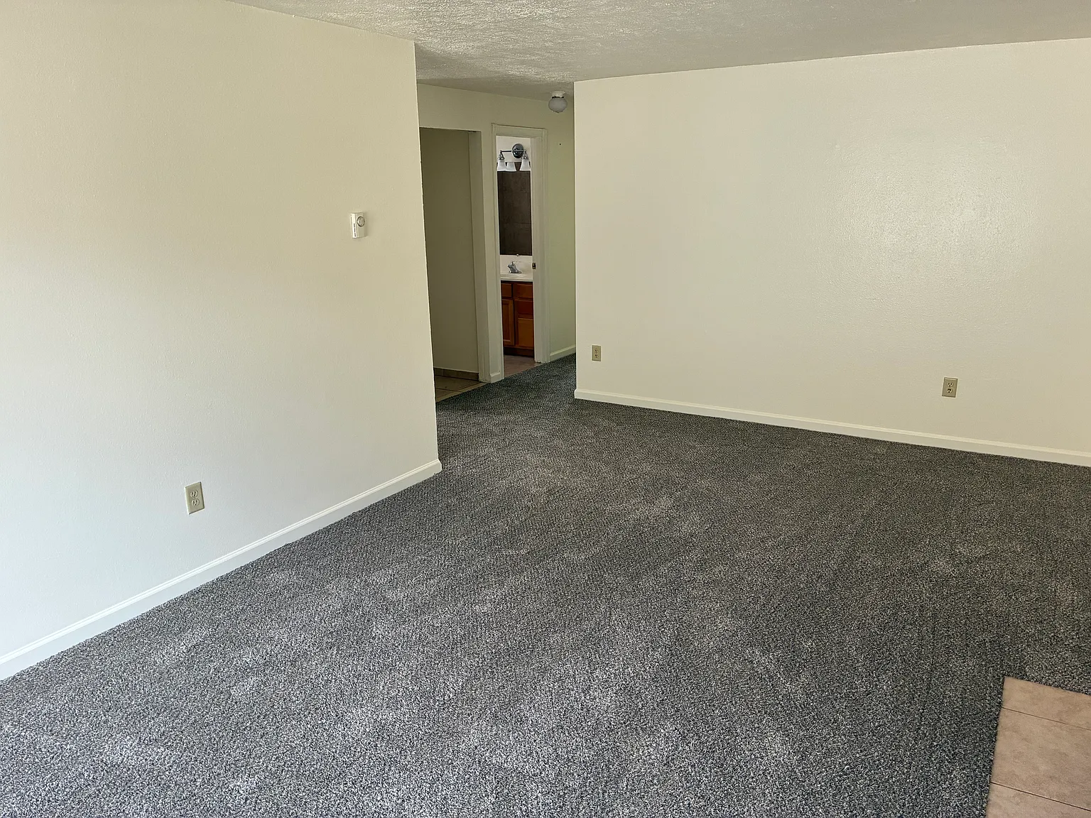 4 bed, 1700 sqft, $1,750 — Photo 2
