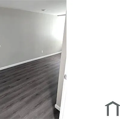 2 bed, 780 sqft, $995 — Photo 4