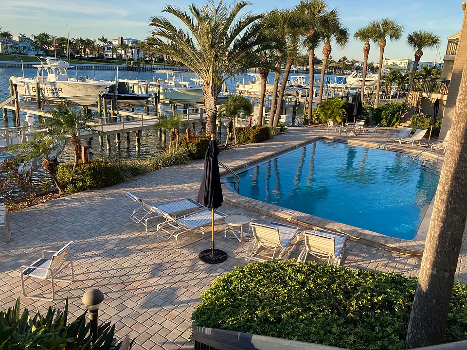 534 Pinellas Bayway S #101