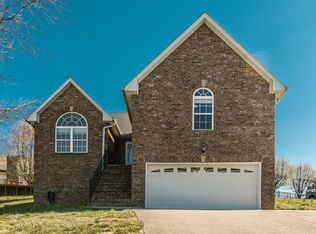 1802 Curtiswood Ln, Springfield, TN 37172