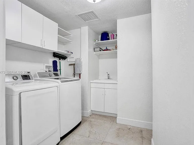 13105 Biscayne Island Ter — Photo 40