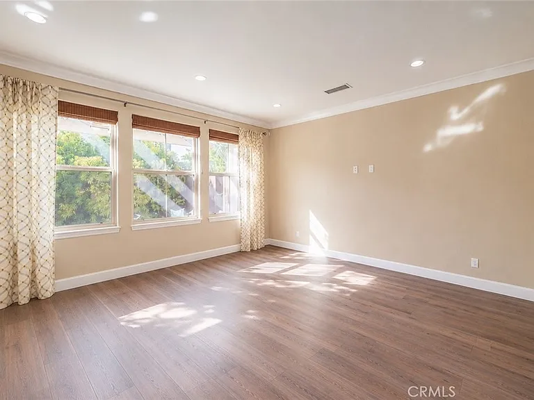 103 Oasis — Photo 12