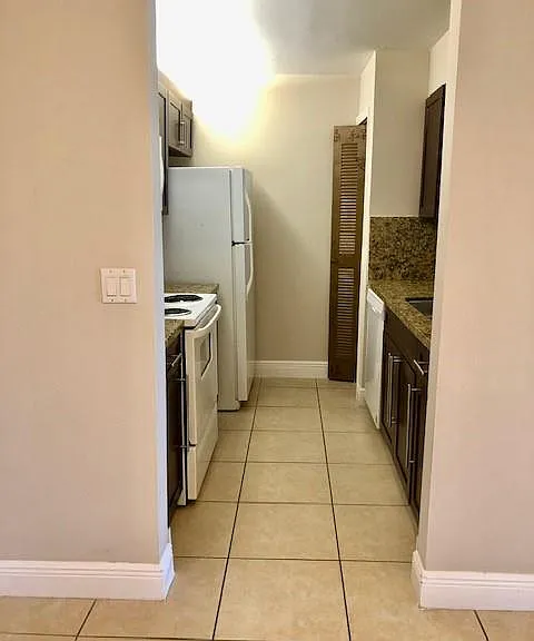 150 Santa Clara Dr #15 — Photo 6