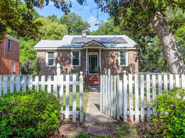 3 Riverside Dr, Charleston, SC 29403