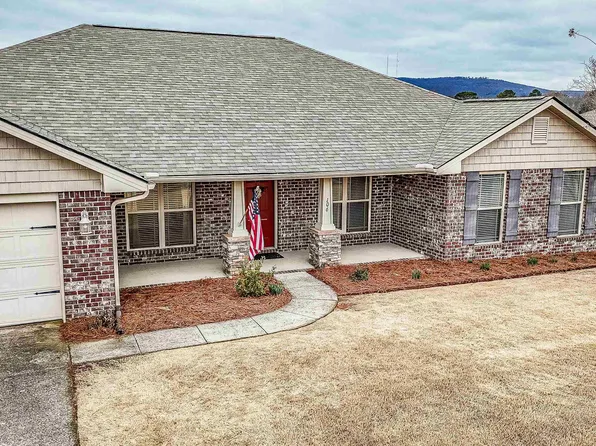 106 Maggie Bell Ln, Huntsville, AL 35811