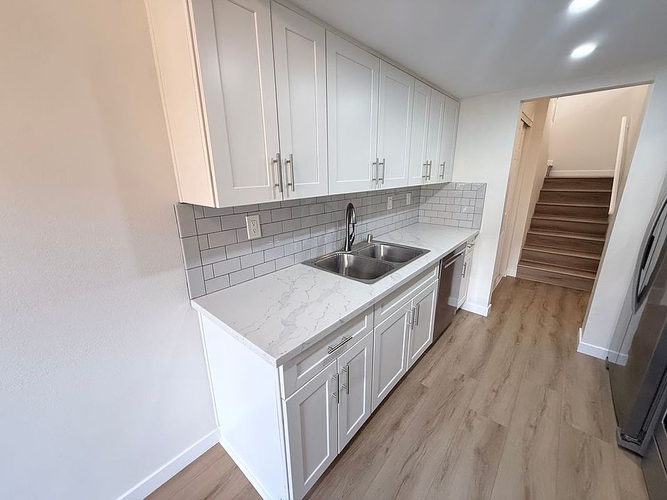 1st image of 14700 Berendo Ave #2