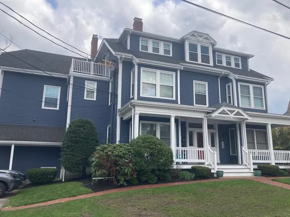 110 Maple Pl APT 8, Dedham, MA 02026