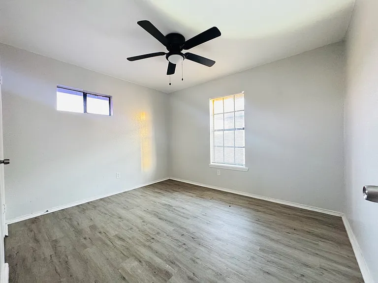 310 S 28th St #2 — Photo 8