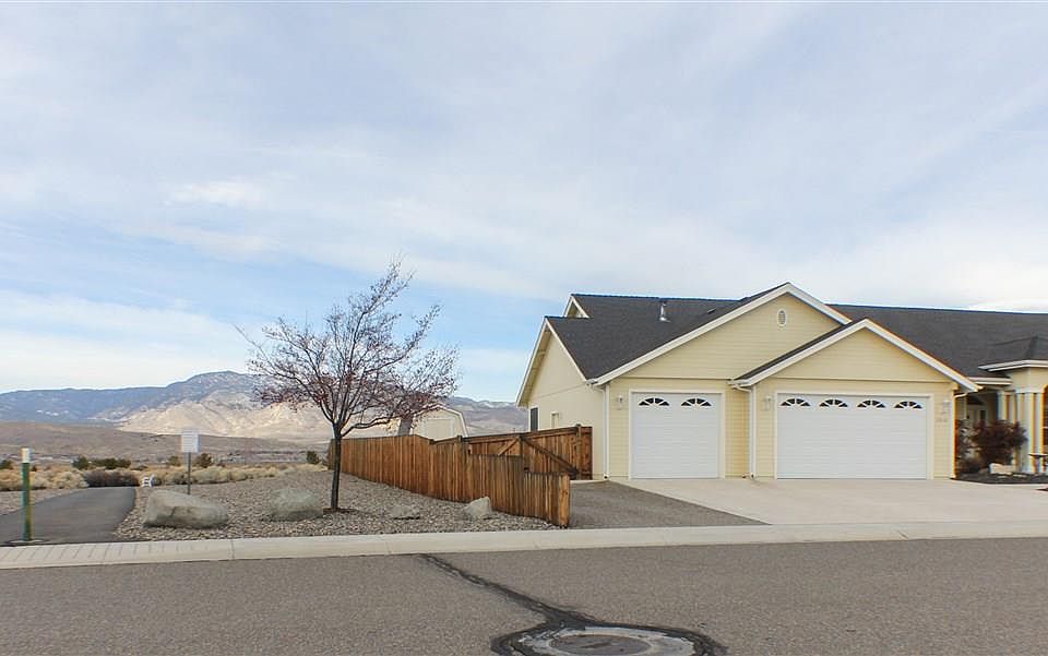 1st image of 2918 La Cresta Cir
