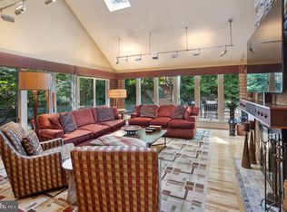 1680 Paper Mill Rd, Meadowbrook, PA 19046