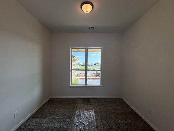 5th image of 8613 NW 76th St