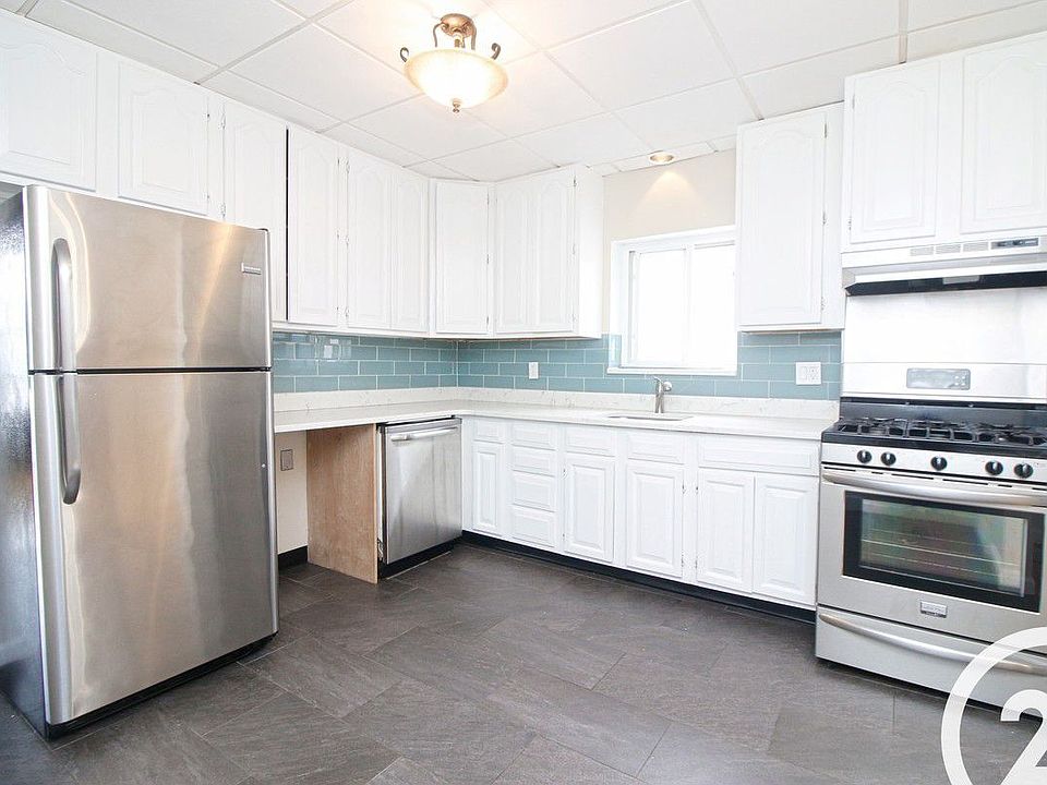 1st image of 2172 33rd St APT 3