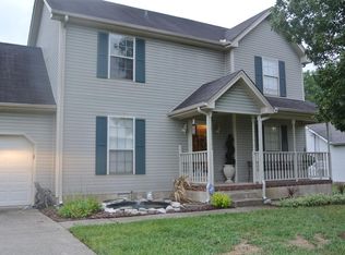 694 Forest Ridge Dr, La Vergne, TN 37086