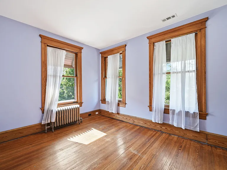 922 E Capitol St NE — Photo 29