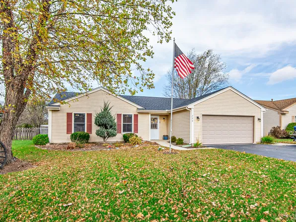 736 Newport Dr, Island Lake, IL 60042