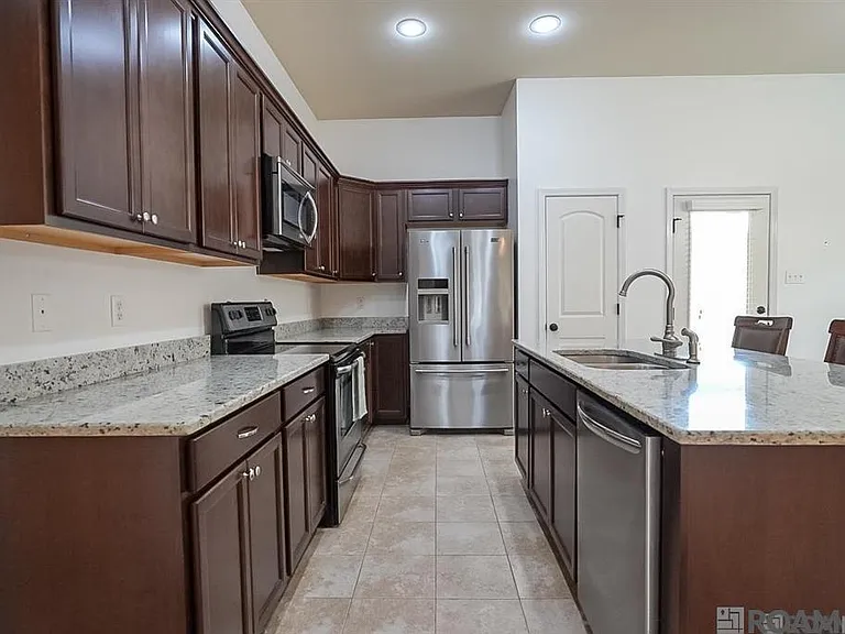 14547 Stone Gate Dr — Photo 3