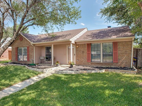 401-creekmeadow-ln-lewisville-tx-High-Res-2.jpg
