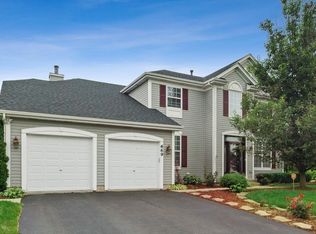 669 Vista Dr, Oswego, IL 60543