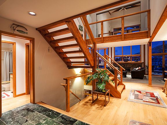 Many architectural features 