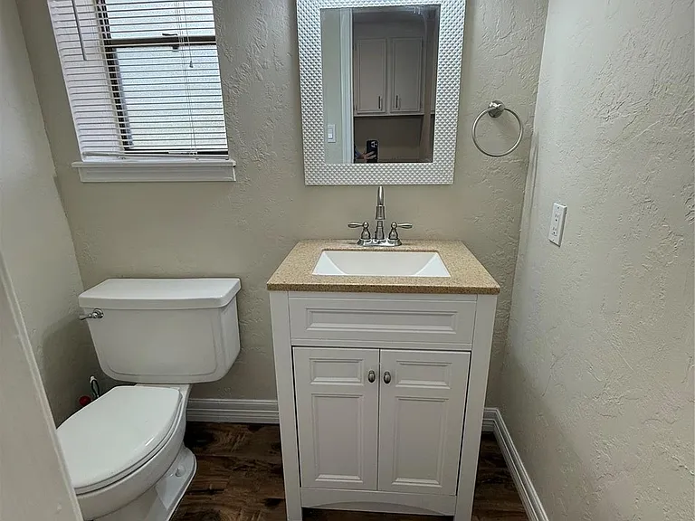 2716 Pine Cone Ln — Photo 10