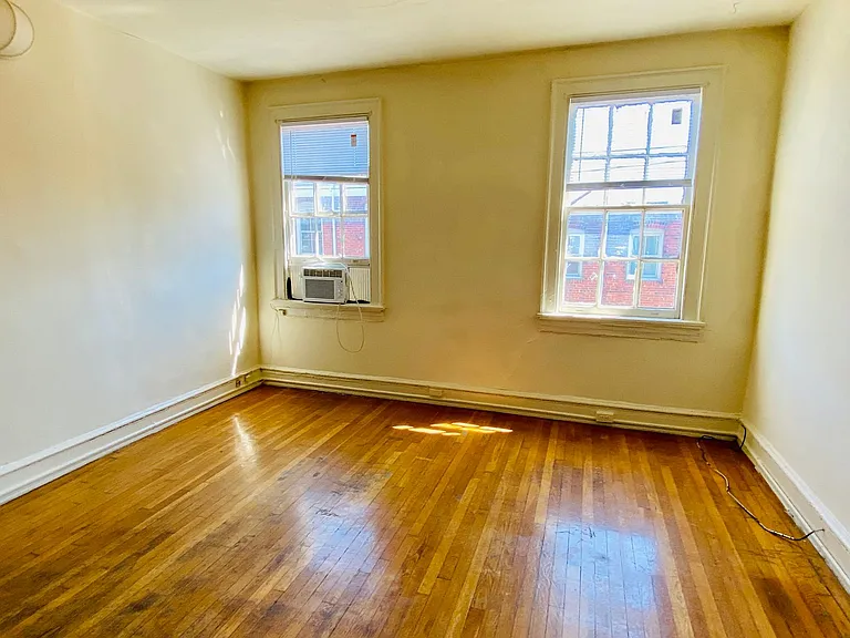 1128 W. Grace St.* — Photo 110